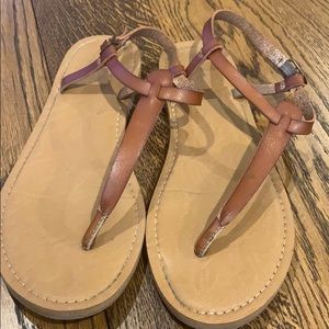 Brown universal thread sandals